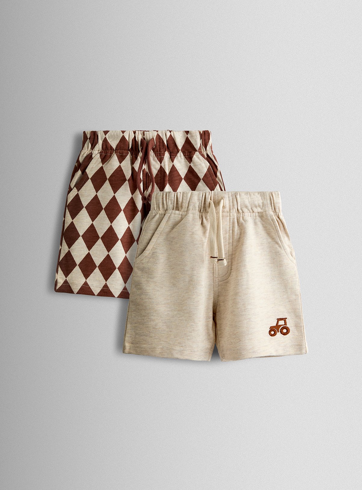 JOJO MAMAN BÉBÉ 2 Pack Checkerboard & Plain Shorts 2-3 Years - Image 1 thumbnail